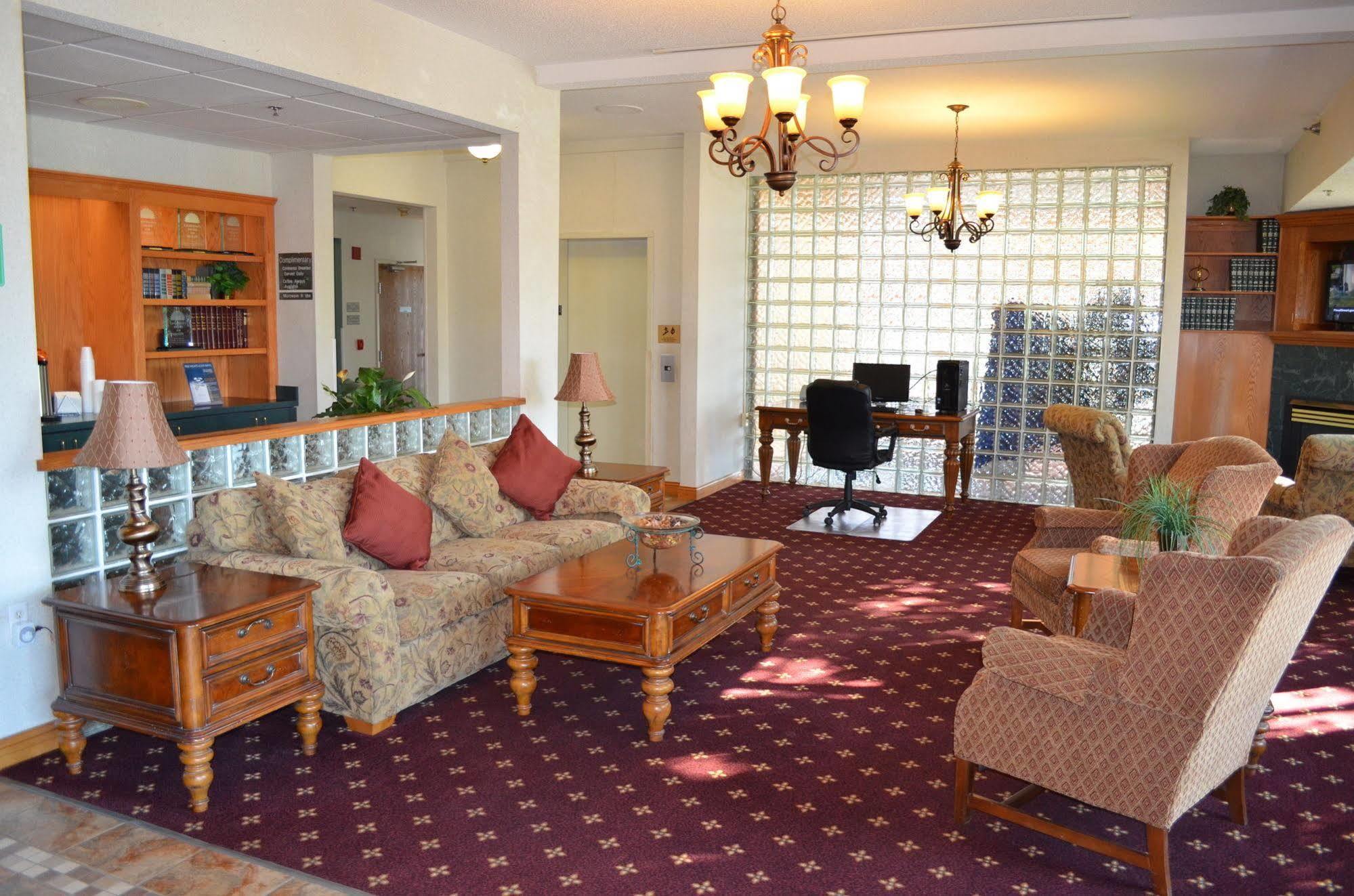 Days Inn & Suites By Wyndham Madison Bagian luar foto